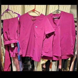 Fig scrubs raspberry